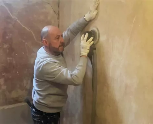 Dustless sanding